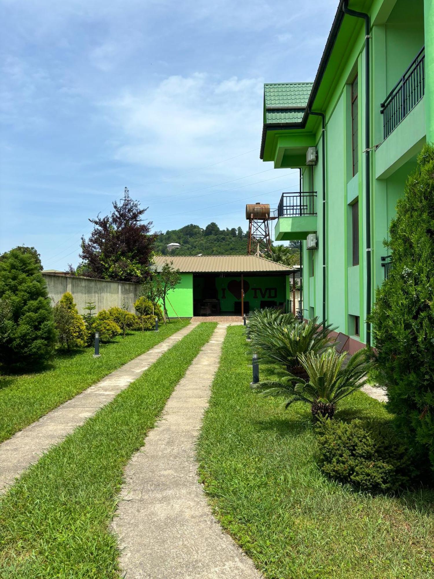 Villa Qero Batumi Exterior photo