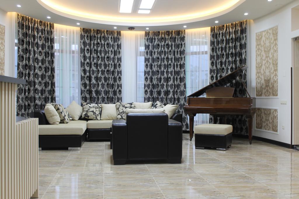 Villa Qero Batumi Exterior photo
